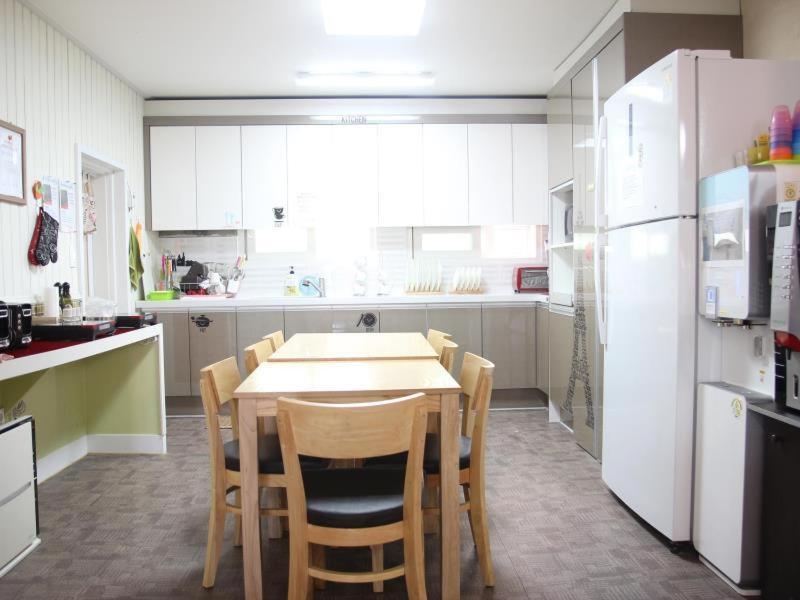 Guesthouse 710 In Haeundae Busan Eksteriør bilde